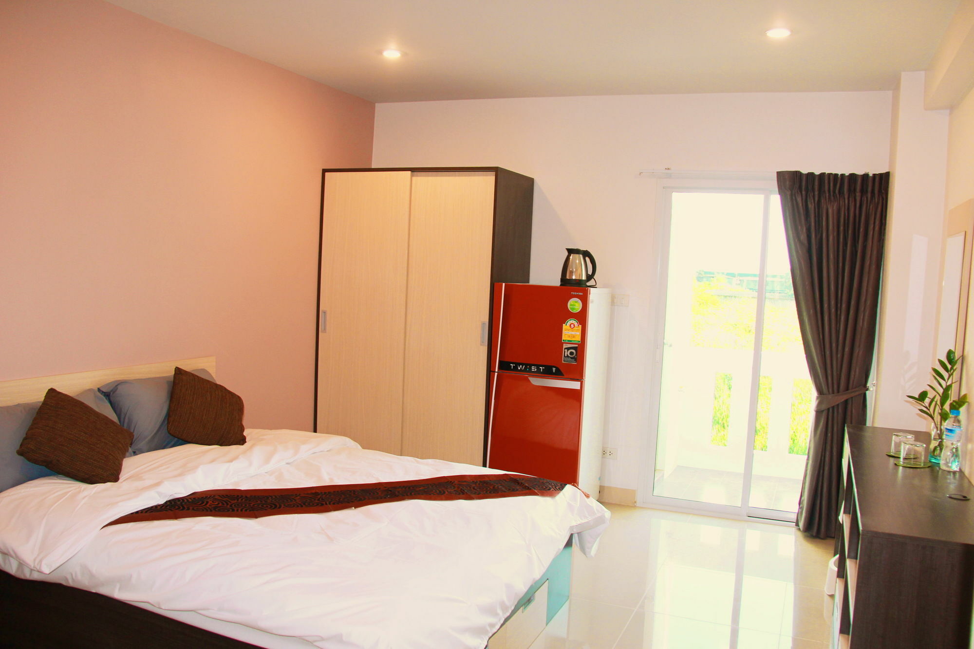 At Ease Hotel Suvarnabhumi Bang Phli Eksteriør billede